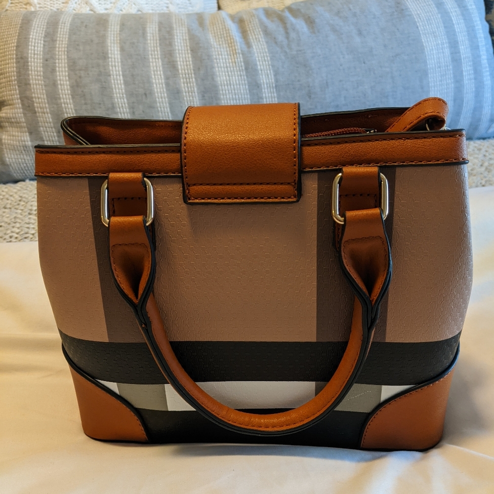 Deluxity Los Angeles purse - Picture 3 of 8